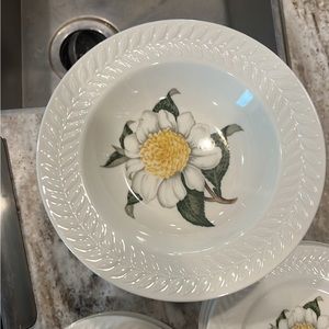 Theodore Haviland 12 soup bowls